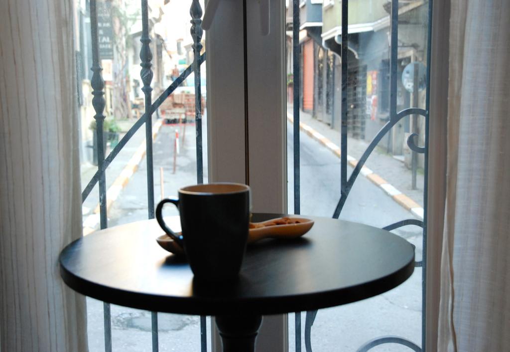Jumba Hostel Истанбул Екстериор снимка