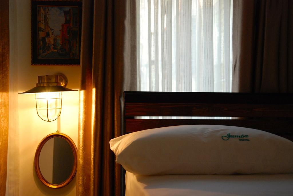 Jumba Hostel Истанбул Екстериор снимка