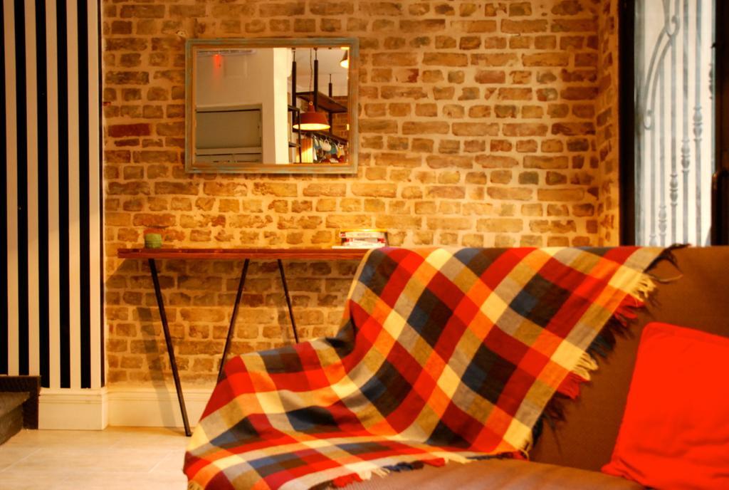 Jumba Hostel Истанбул Екстериор снимка